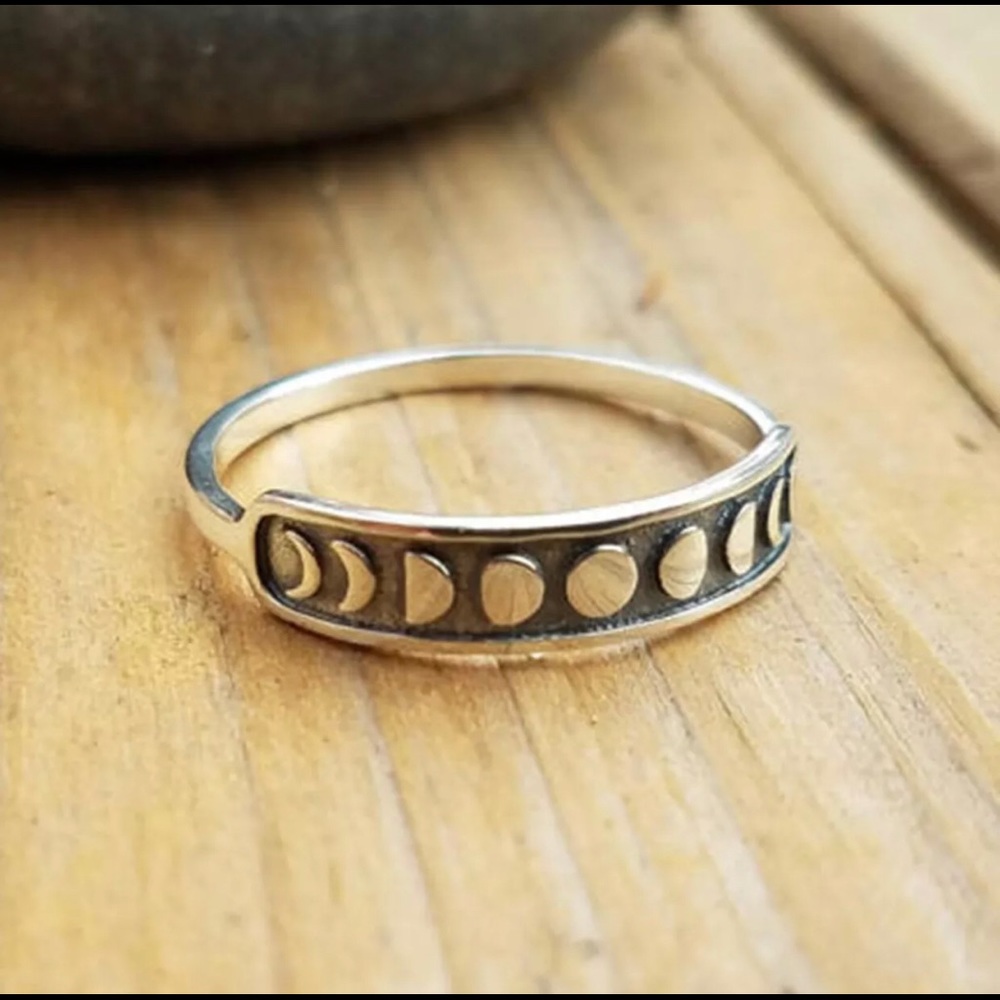 Handmade Silver Alloy Moon Phase Finger Ring Moon
